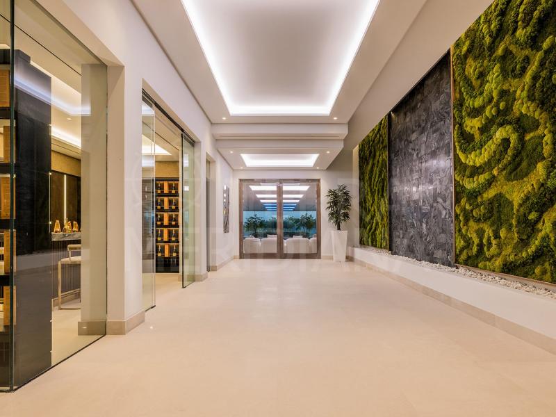 Iconic Luxury Villa for Sale in Benahavís, Andalucía , Benahavis 