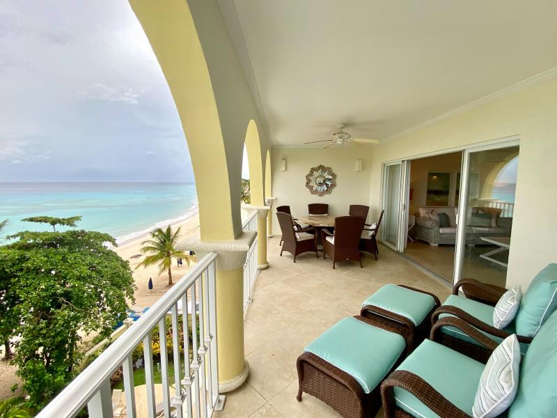 Sapphire Beach 403 - Beachfront , Beach Front , Christ Church , South Coast 