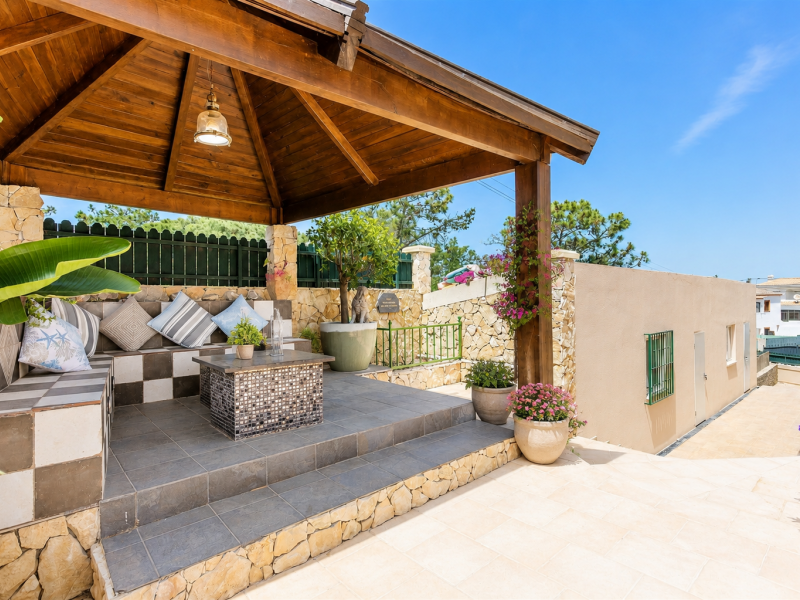 Algarve Villa for Sale in Galé – Coastal Living Near Albufeira , Albufeira 