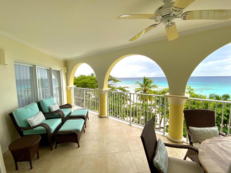 Sapphire Beach 403 - Beachfront , Beach Front , Christ Church , South Coast 