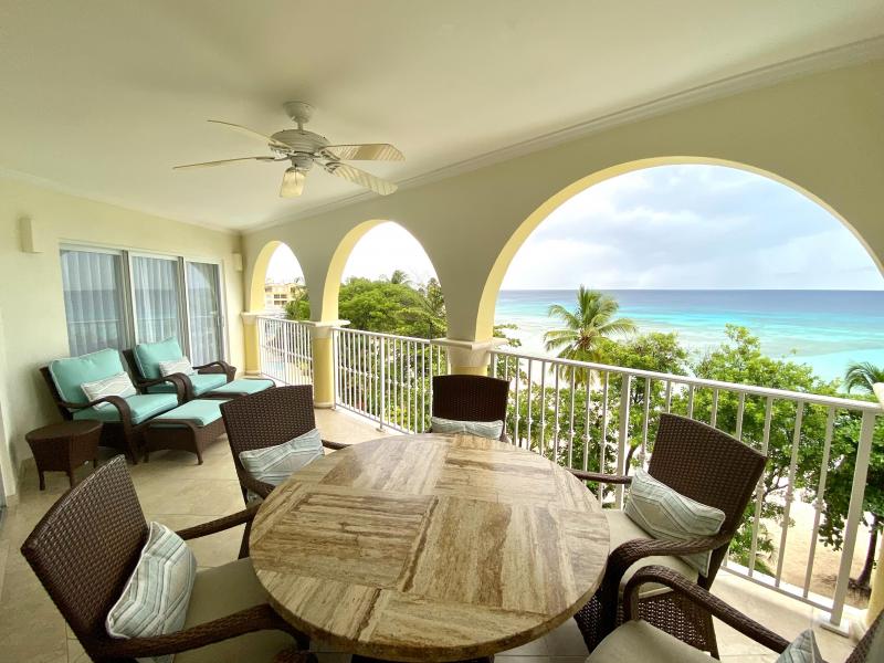 Sapphire Beach 403 - Beachfront , Beach Front , Christ Church , South Coast 