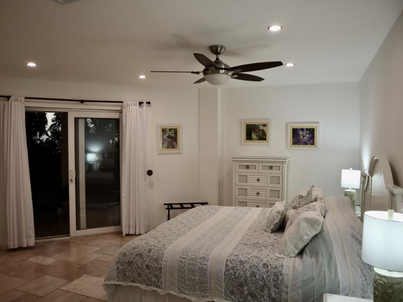 Trou Rolland , Marigot Bay 