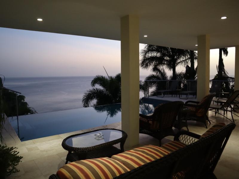 Trou Rolland , Marigot Bay 