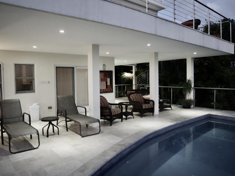 Trou Rolland , Marigot Bay 