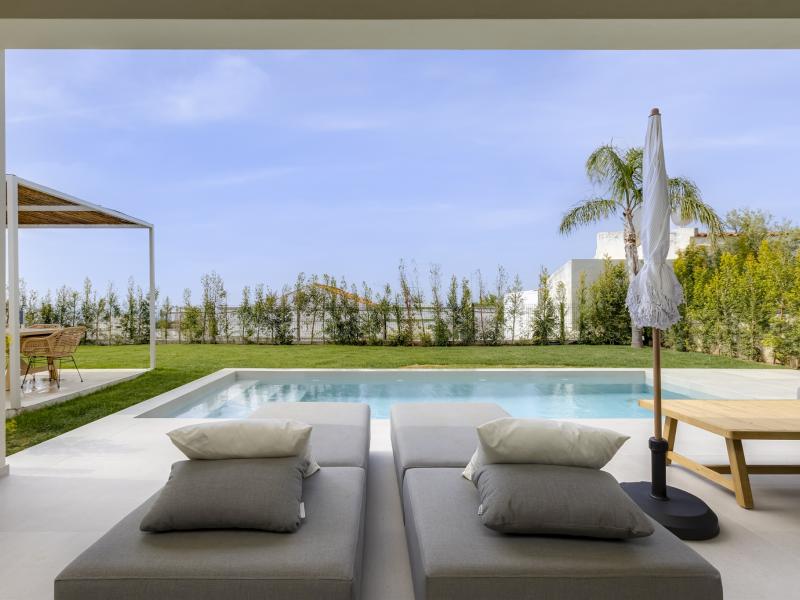 Newly Built Contemporary 3 Bedroom Villa with Sea Views for Sale , Santa Barbara De Nexe 