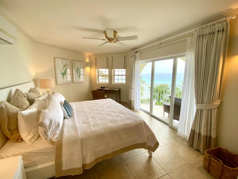 Sapphire Beach 403 - Beachfront , Beach Front , Christ Church , South Coast 