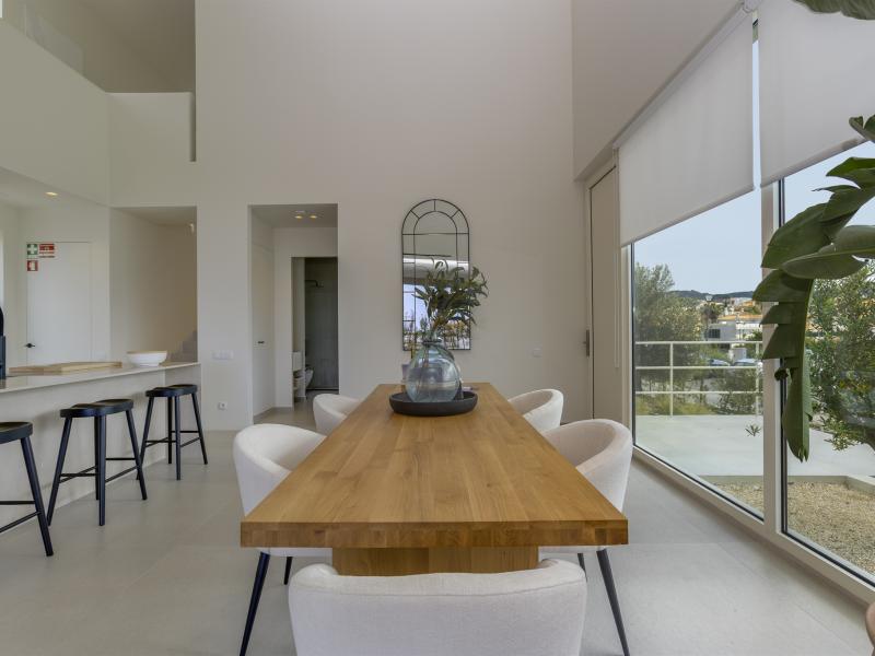 Newly Built Contemporary 3 Bedroom Villa with Sea Views for Sale , Santa Barbara De Nexe 