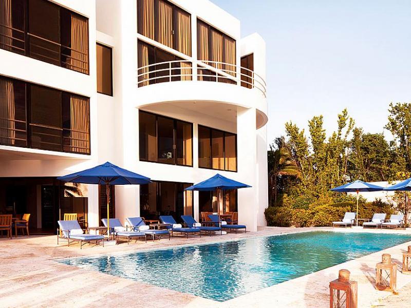 Antilles Pearl at Altamer , Shoal Bay 