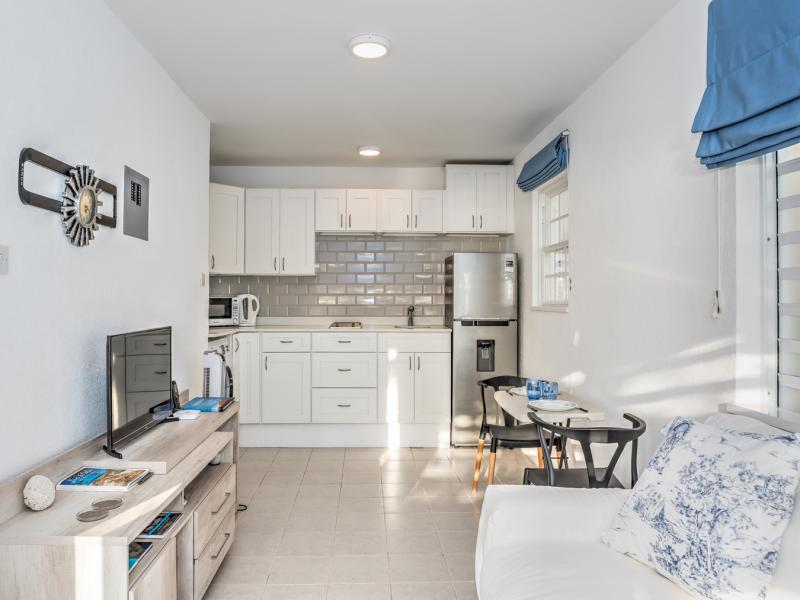 Starbury House- Beachfront , Beach Front , Holetown , St James , West Coast 