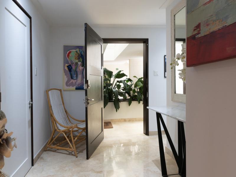 Coral Cove 10 , Beach Front , Coral Cove , St James , West Coast 