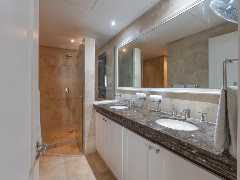 Coral Cove 10 , Beach Front , Coral Cove , St James , West Coast 