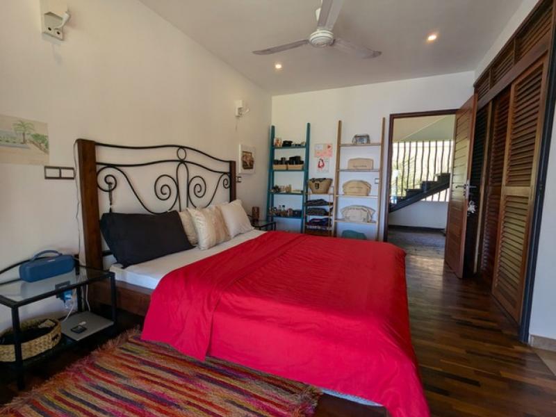 Madagascar beach house , 