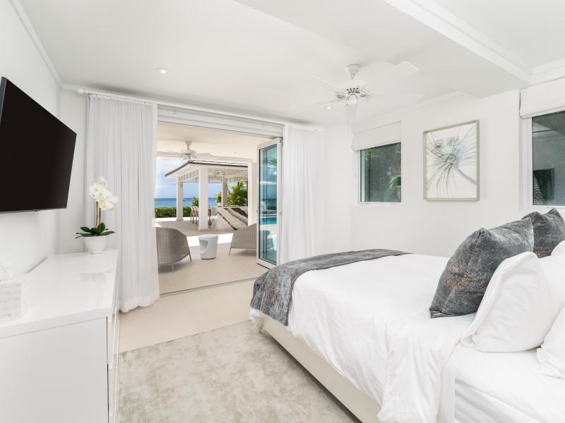 Blue Oyster Villa - Beachfront , Beach Front , Lower Carlton , St James , West Coast 