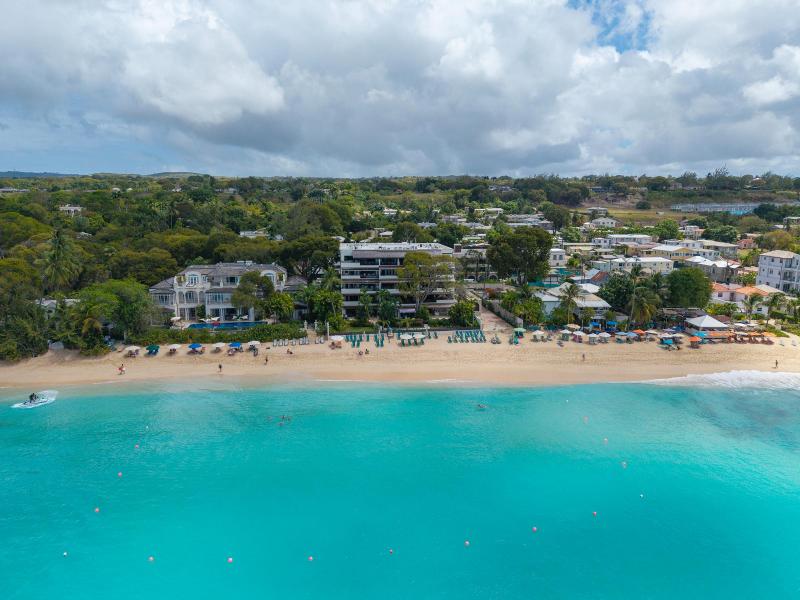 Coral Cove 1 , Beach Front , Paynes Bay , St James , West Coast 