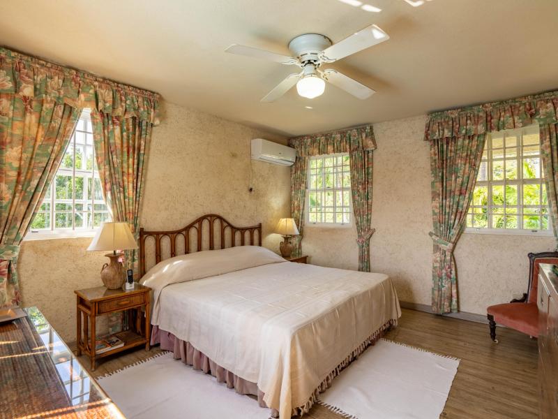 Hill House - Mount Standfast , Porters , St James , West Coast 