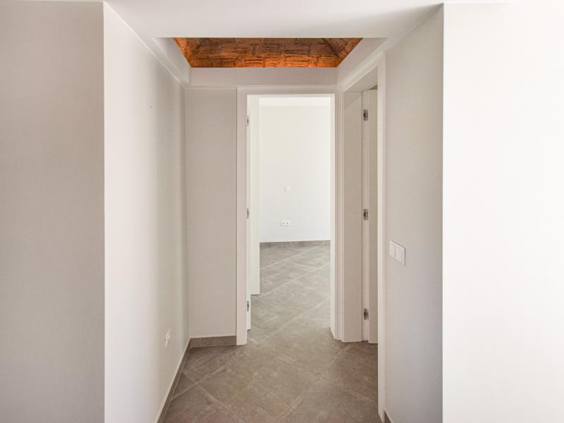 Stylish Renovated Townhouse for Sale , Algarve , Vilamoura 