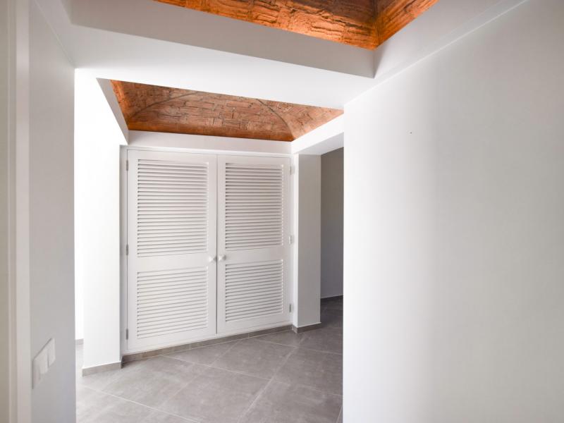 Stylish Renovated Townhouse for Sale , Algarve , Vilamoura 