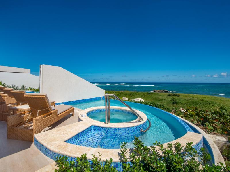 Cliff Front Studio , St Philip 