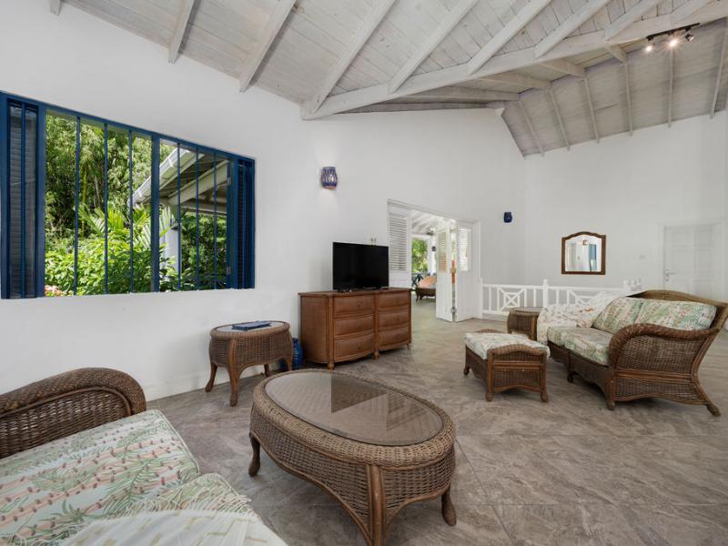 Sunset Blue , Holetown , St James , West Coast 