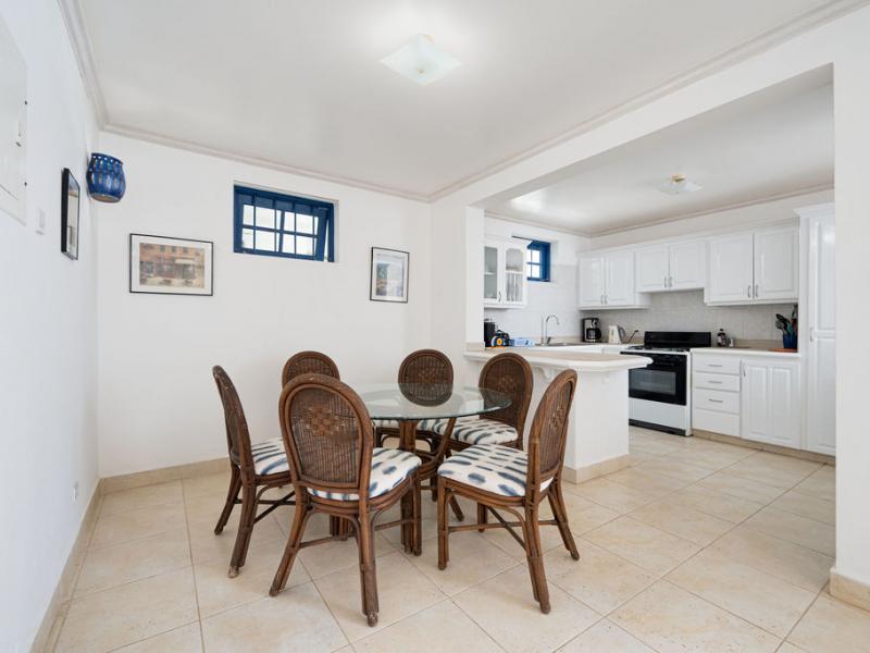 Sunset Blue , Holetown , St James , West Coast 