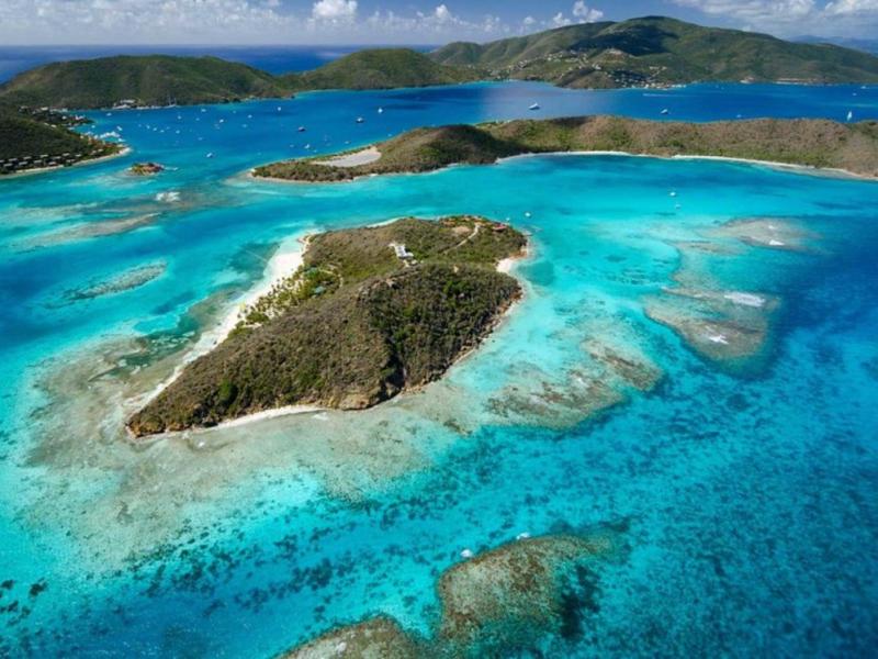 Mooney Bay , Virgin Gorda 