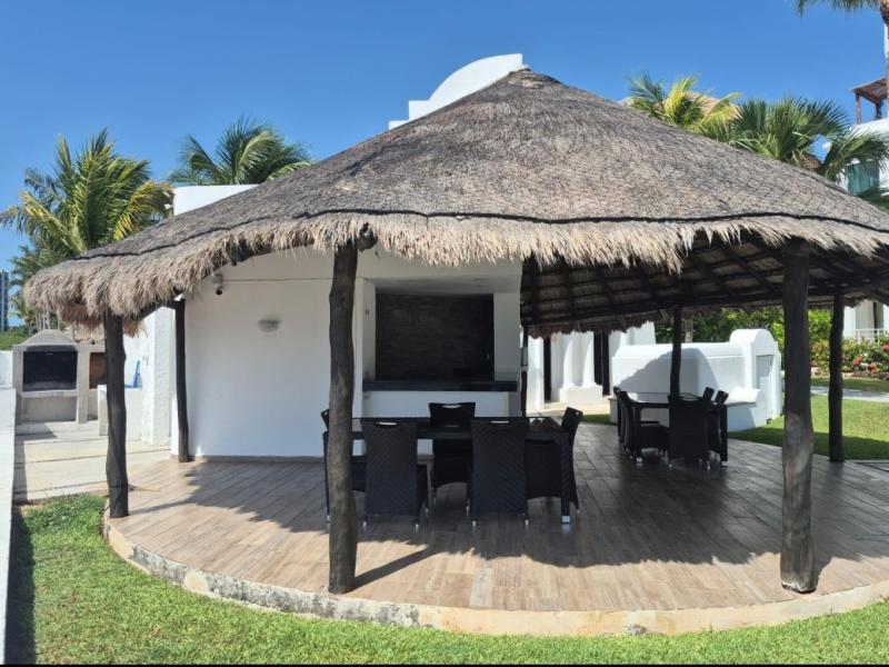 Duplex Penthouse for Sale in Cancun Hotel Zone | Lagoon Views , Quintana Roo 