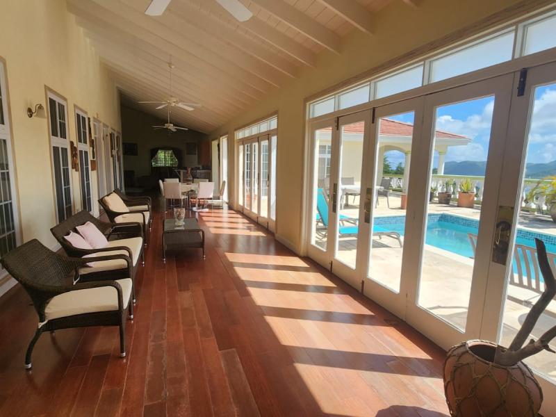 Dove Nest Manor , Cap Estate , Gros lset 