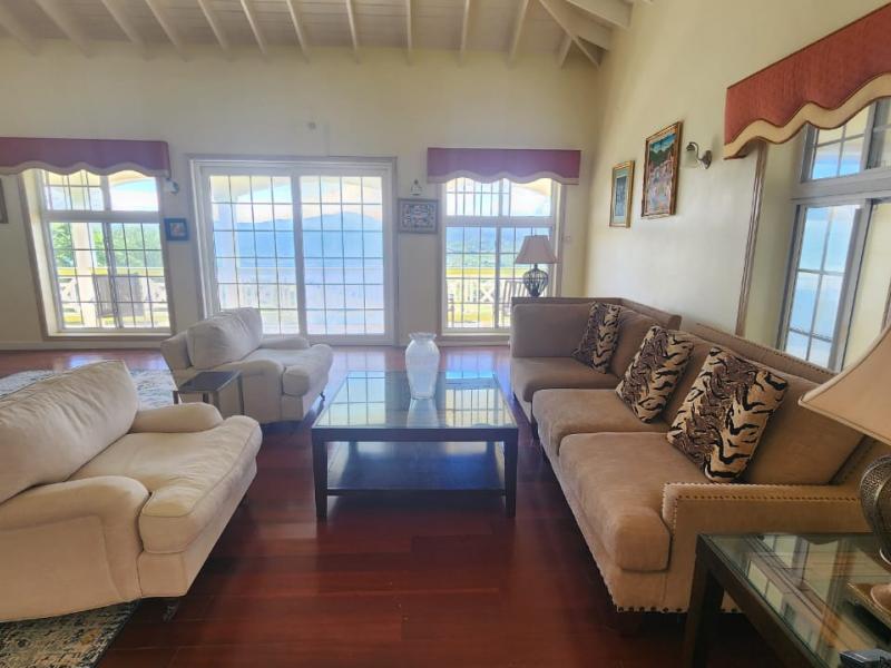 Dove Nest Manor , Cap Estate , Gros lset 