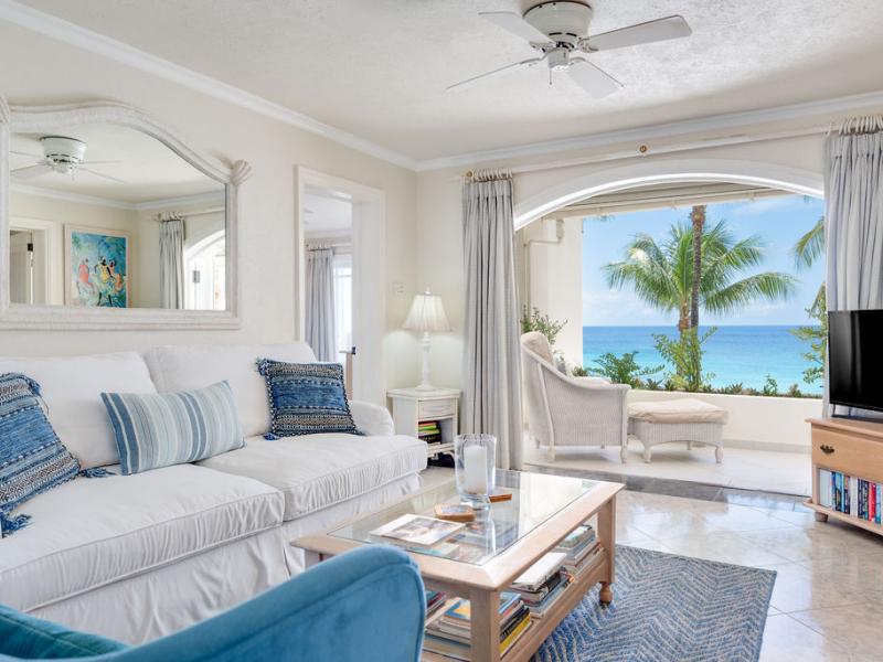 Reeds House Penthouse 11 , Beach Front , Reeds Bay , Reeds House , St James , West Coast 