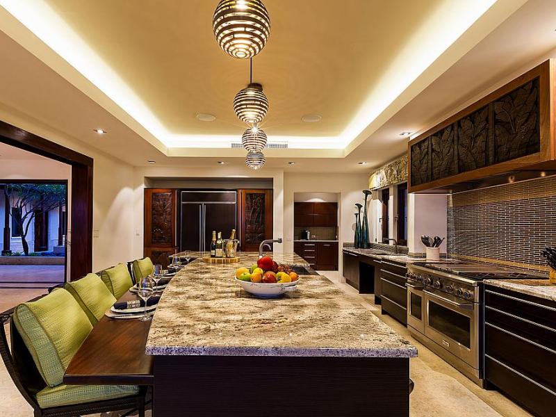Villa Nevaeh, Beachfront , Long Bay 