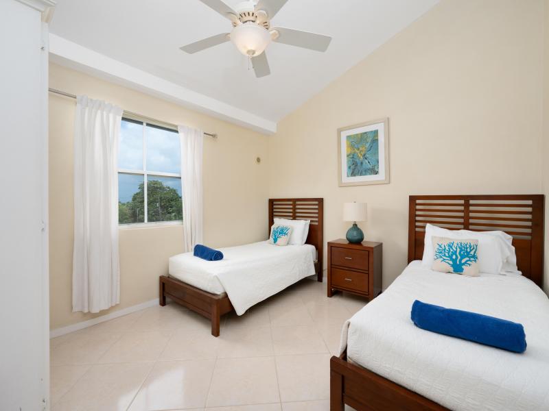 Lantana 20 - Penthouse , St James , West Coast 