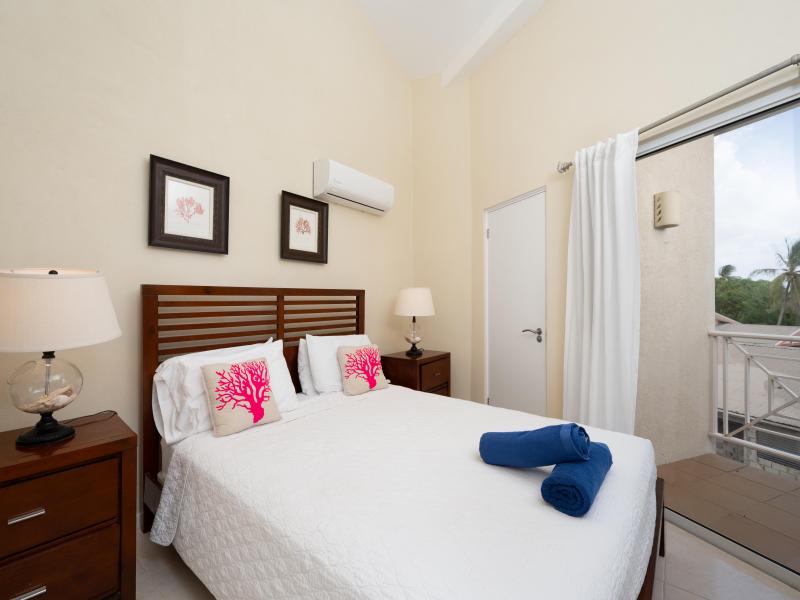 Lantana 20 - Penthouse , St James , West Coast 