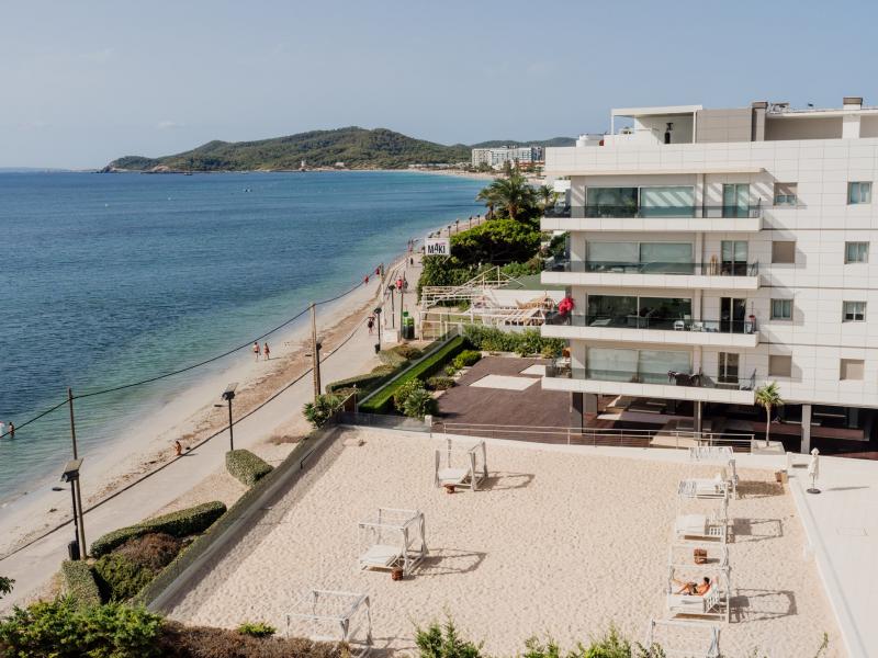 Beachfront Apartment for Sale in Figueretas, Ibiza Town , Ibiza Town 
