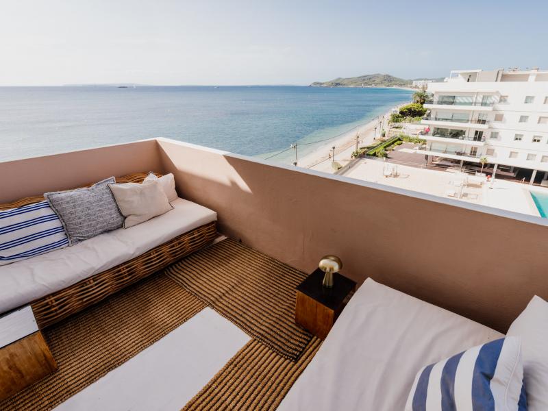 Beachfront Apartment for Sale in Figueretas, Ibiza Town , Ibiza Town 