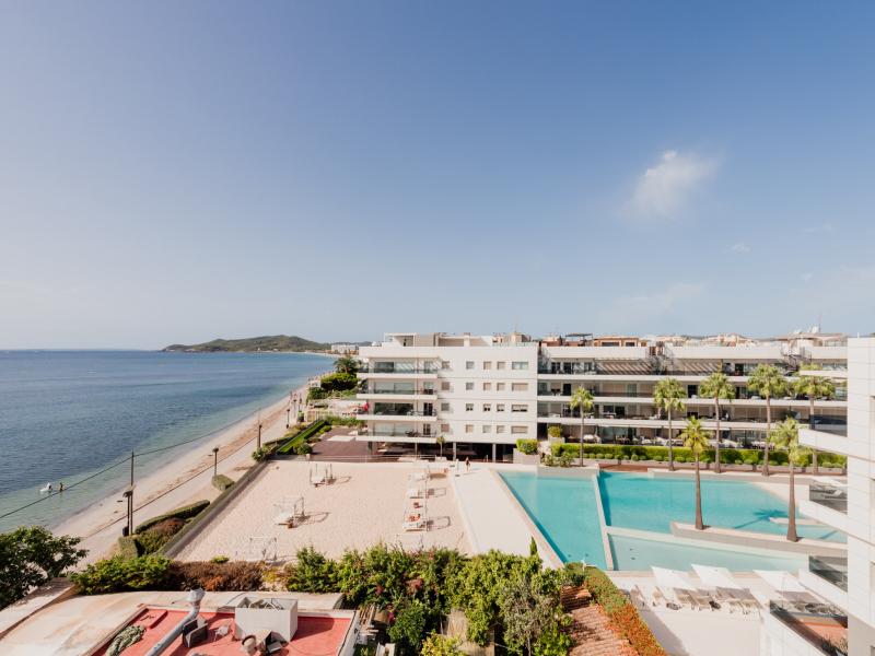 Beachfront Apartment for Sale in Figueretas, Ibiza Town , Ibiza Town 
