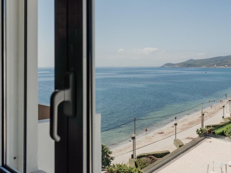 Beachfront Apartment for Sale in Figueretas, Ibiza Town , Ibiza Town 