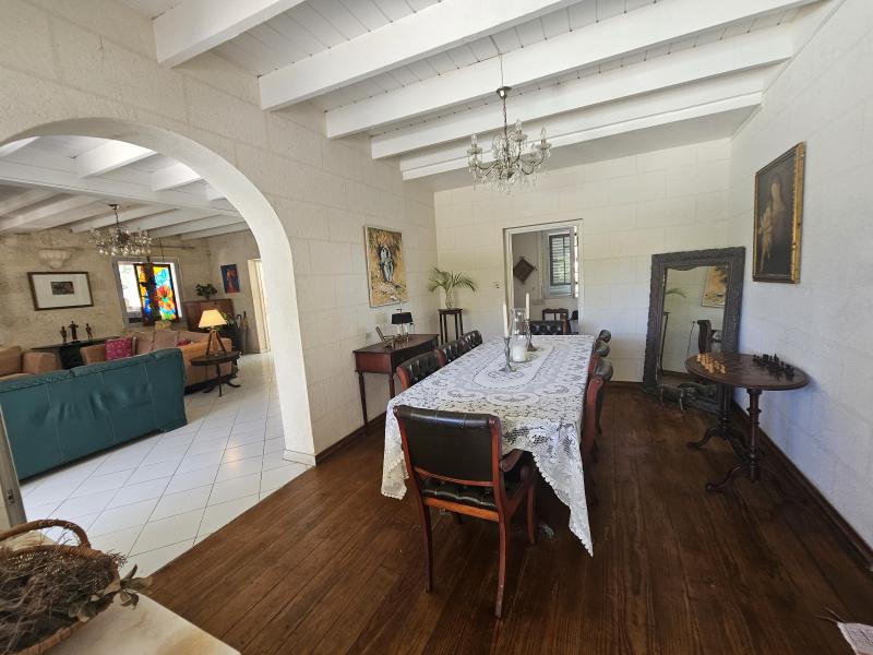 Inch Marlow, Sweet Song , Christ Church , South Coast 