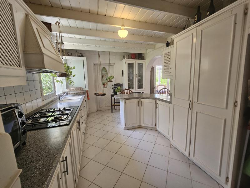 Inch Marlow, Sweet Song , Christ Church , South Coast 