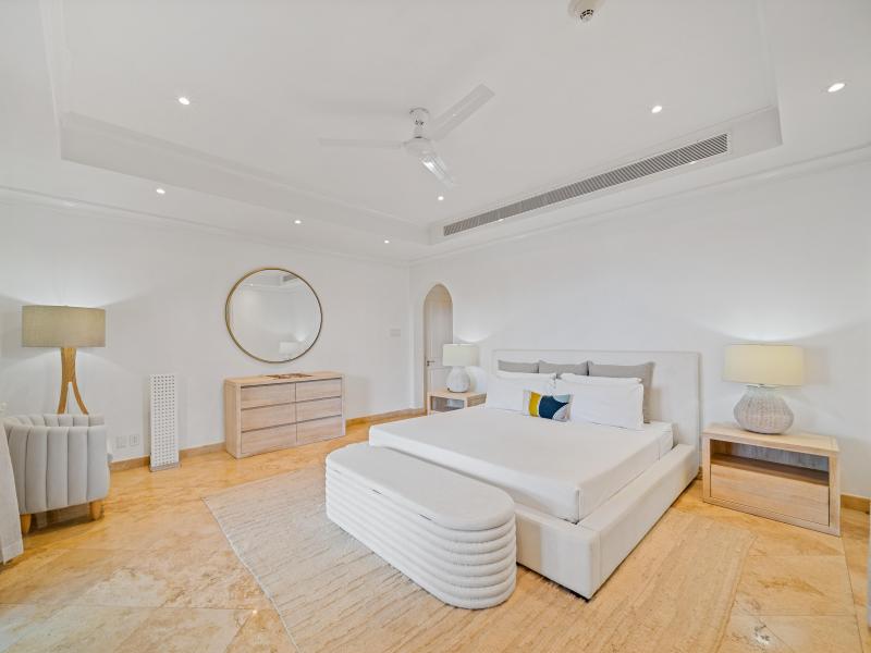 Sandy Cove 101- Beachfront , Beach Front , Paynes Bay , Sandy Cove , St James , West Coast 