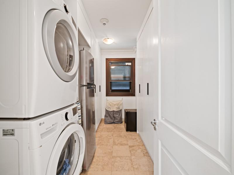 Sandy Cove 101- Beachfront , Beach Front , Paynes Bay , Sandy Cove , St James , West Coast 