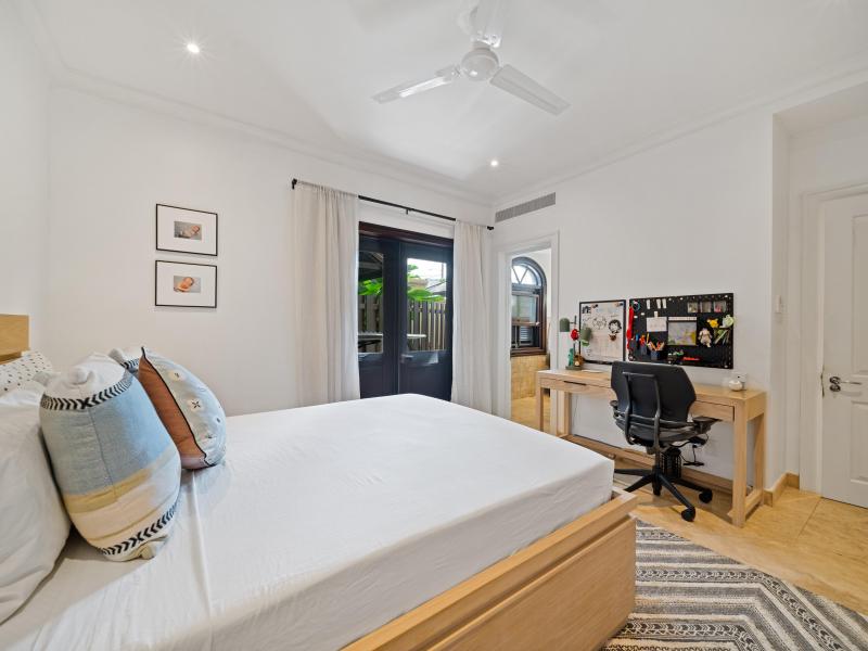 Sandy Cove 101- Beachfront , Beach Front , Paynes Bay , Sandy Cove , St James , West Coast 