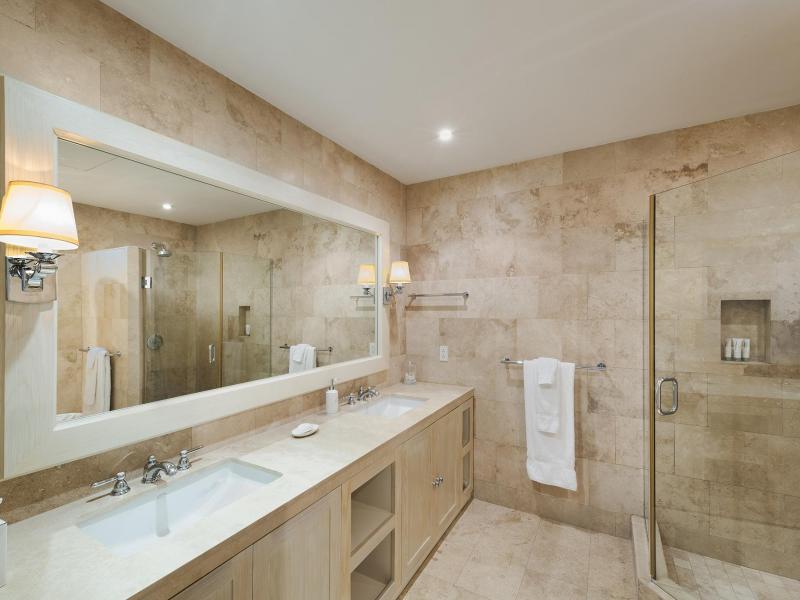 Sandy Cove 501 Penthouse - Beachfront , Beach Front , Sandy Cove , St James , West Coast 