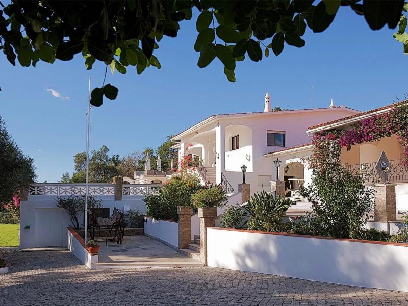 Charming Traditional Villa , Algarve , Loule 