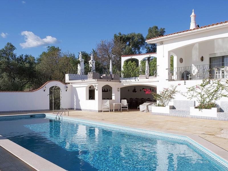 Charming Traditional Villa , Algarve , Loule 