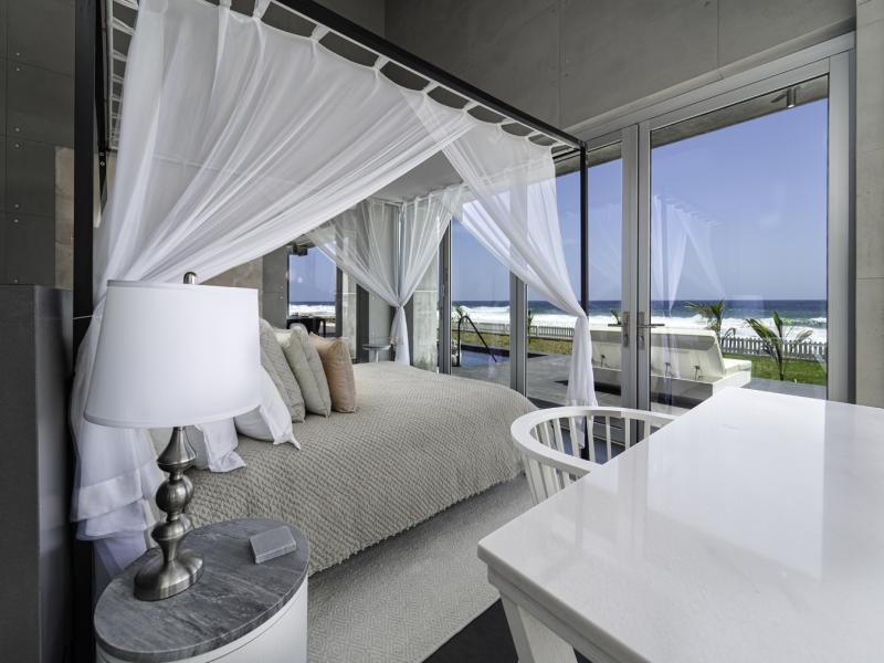 Zazen - Beachfront , Beach Front , East Coast 