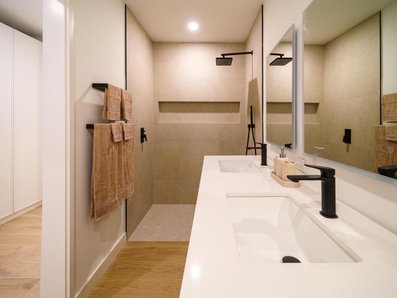 WestBeach , Speightstown , St Peter , West Coast 