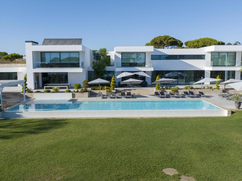 Spectacular 8 Bedroom villa for sale , 