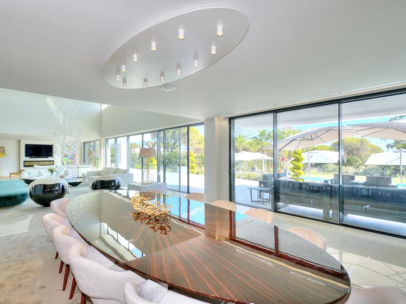 Spectacular 8 Bedroom villa for sale , 