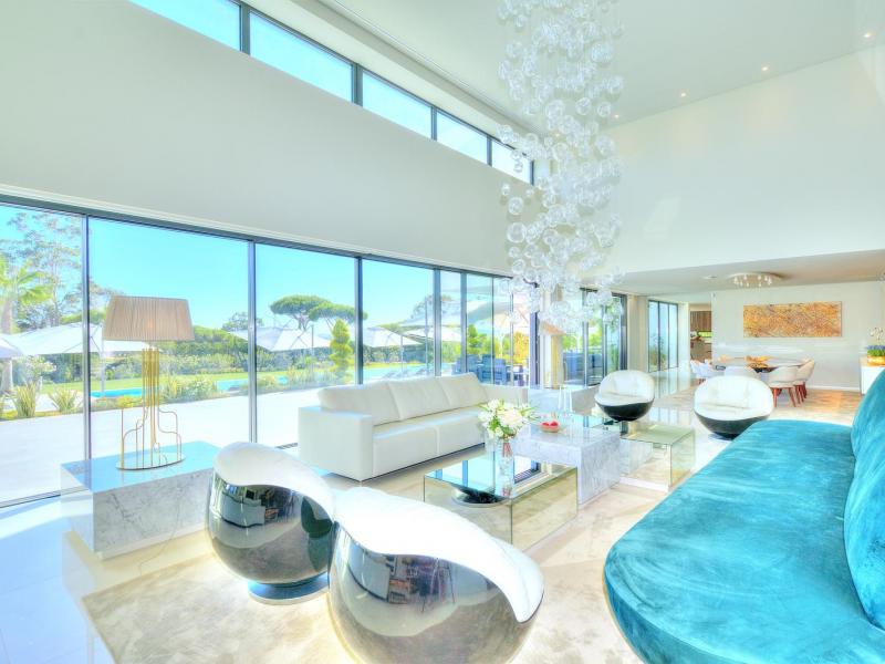 Spectacular 8 Bedroom villa for sale , 