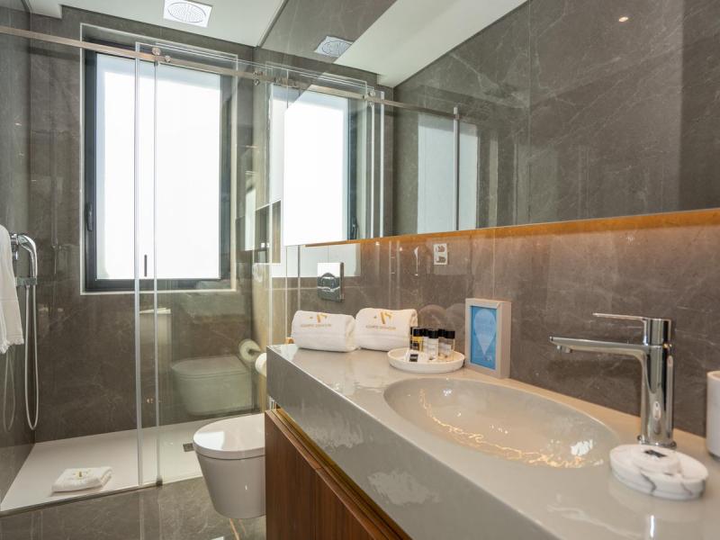 Spectacular 8 Bedroom villa for sale , 